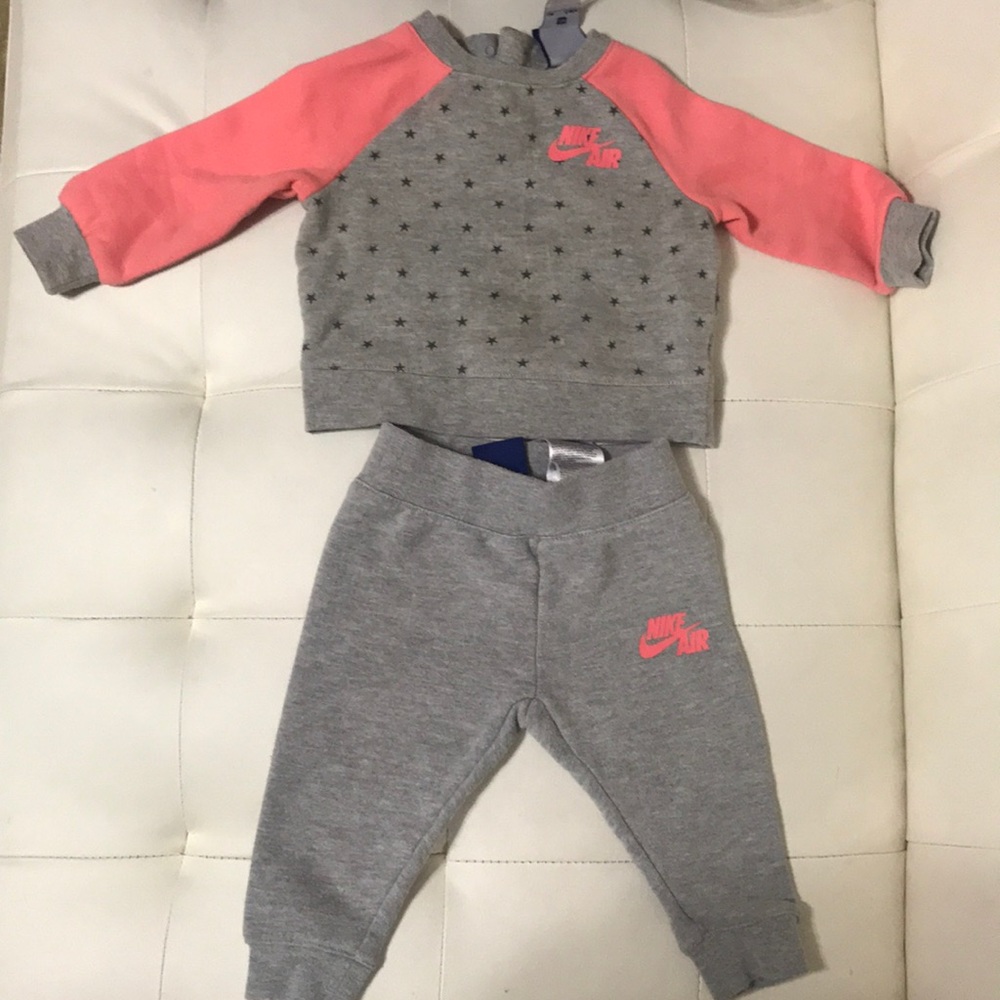 2 pc sweat suit for infant girl sz 12 months